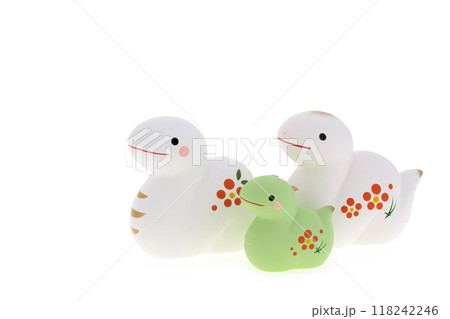 巳年　年賀素材　仲良し巳の親子 118242246