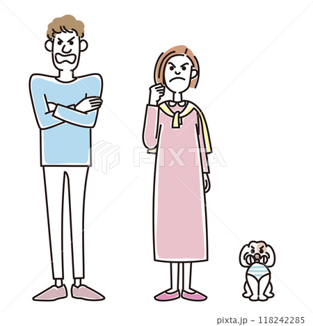 おしゃれな若い夫婦と可愛い子犬 おしゃれな若い夫婦と可愛い子犬 118242285