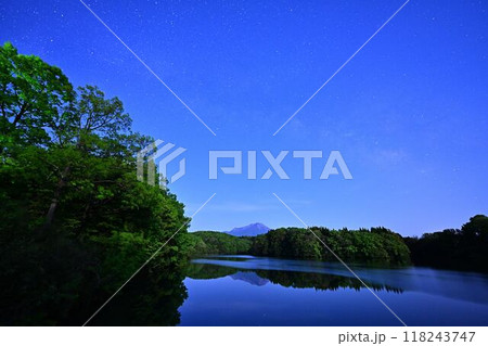 天の川と大山 118243747