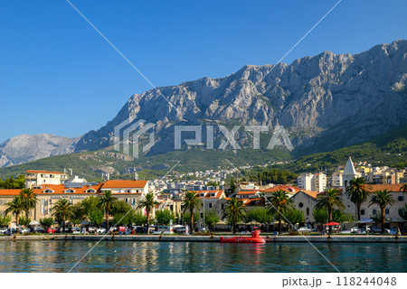 Makarska town, popular tourist seaside resort on the Adriatic sea coastline of Croatia Makarska town, popular tourist seaside resort on the Adriatic sea coastline of Croatia 118244048