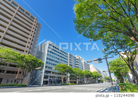 京都御池通　柳馬場御池交差点付近の風景 118244096