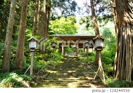 福島県南会津郡下郷町　奥会津三十三観音十番札所大悲殿　小野観世音 118244550
