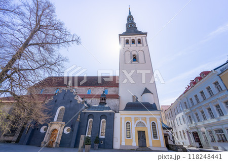 Historic Tallinn City Wall and Danish King's Garden with Blue Sky. 118248441