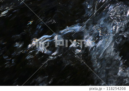 水流が作る一瞬の風景 水流が作る一瞬の風景 118254208