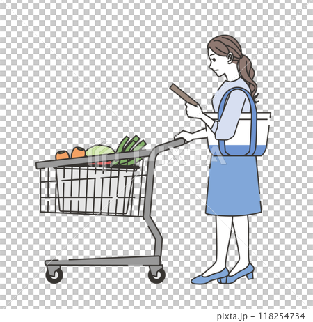 一位女士一邊購物一邊檢查產品 118254734