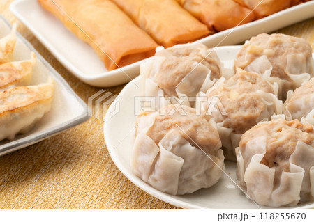 点心セットのシュウマイのクローズアップ 118255670