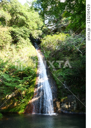 【阿南市 深瀬八幡神社 滝の姿が馬の尾に似ている「午尾の滝」】 【阿南市 深瀬八幡神社 滝の姿が馬の尾に似ている「午尾の滝」】 118256429