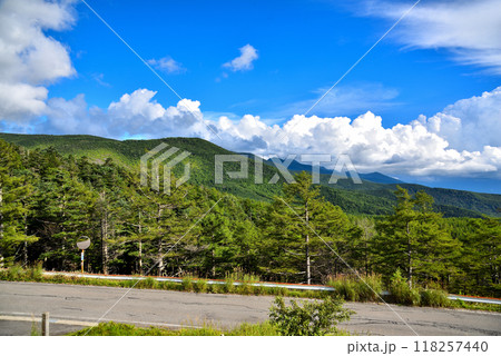 《長野県》国道299号メルヘン街道 日向木場展望台からの風景 《長野県》国道299号メルヘン街道 日向木場展望台からの風景 118257440
