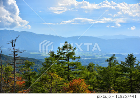 《長野県》国道299号メルヘン街道 日向木場展望台からの風景 《長野県》国道299号メルヘン街道 日向木場展望台からの風景 118257441