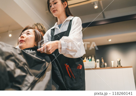 beauty parlor beauty parlor 118260141