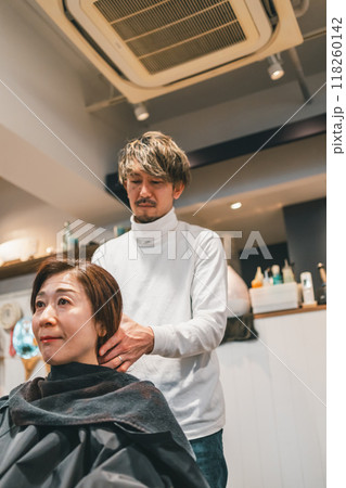 beauty parlor beauty parlor 118260142