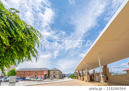 上州富岡駅　富岡製糸場最寄り駅　煉瓦は富岡製糸場と同じフランス積みが基本で筋交いが収容できる富岡積み 118260364