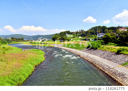 新樋橋／天竜川より上流(辰野町中心街、荒神山公園)方向を望む(長野県辰野町)【2024.9】 118261775