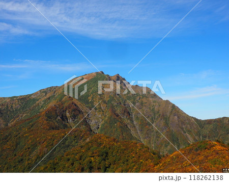 群馬の秋の名称、谷川岳の紅葉 118262138