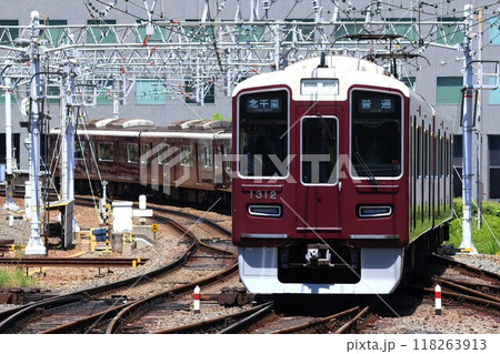 【阪急】1300系(京都線:大阪梅田駅) 【阪急】1300系(京都線:大阪梅田駅) 118263913