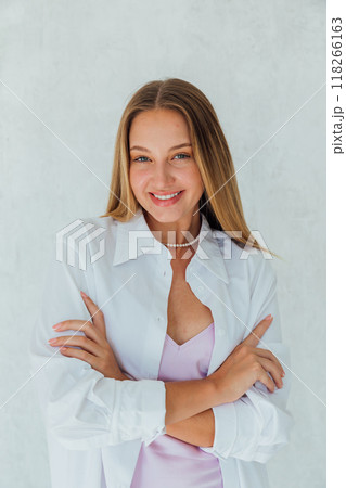 Beautiful slim fashion woman in white summer dress 118266163