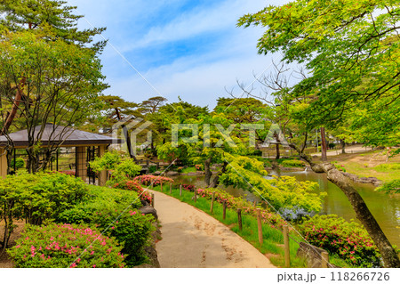 福島県　郡山市　麓山公園（弁天池） 118266726