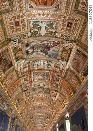 ヴァチカン博物館 118267045