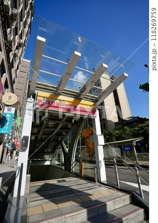 台北MRT・東門駅(台湾・台北市) 台北MRT・東門駅(台湾・台北市) 118269759