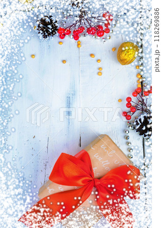 Christmas wooden background with snow branch. Top view with copy space for your text 118269886