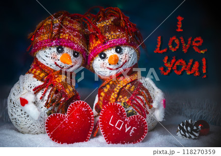 Love snowmen. Snowfall. Love concept. Greeting card Happy Valentines day 118270359