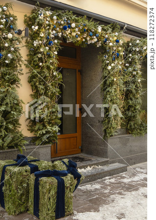 outside city christmas decoration 118272374