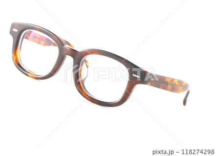 めがねを白背景で撮影 めがねを白背景で撮影 118274298