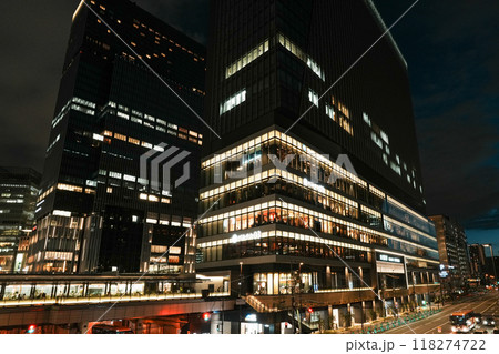 夜のJR大阪駅（2024.09.撮影） 118274722