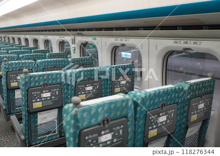 高速鉄道 アジア人 アジアン 118276344