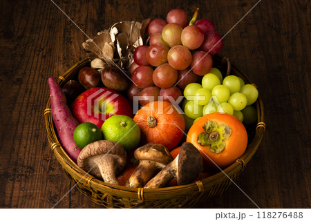秋の味覚 秋の味覚 118276488