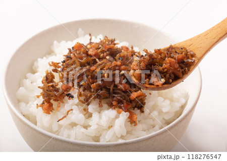 鮭フレークとちりめんじゃこのふりかけご飯 鮭フレークとちりめんじゃこのふりかけご飯 118276547
