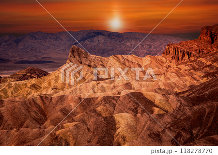Zabriskie point, death valley, california, usa 118278770