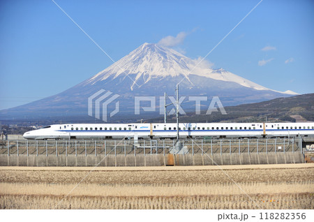 東海道新幹線 三島ー新富士 JR西日本 N700系 N編成(博多) 東海道新幹線 三島ー新富士 JR西日本 N700系 N編成(博多) 118282356