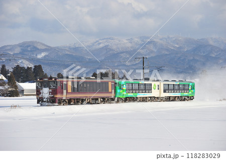 磐越西線　会津若松ー堂島　JR東日本　キハ48-1541+キハ48-547+キハ48-549 118283029