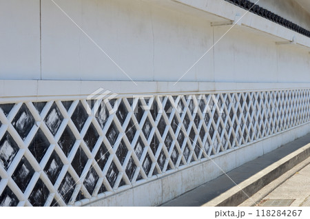 Namako-kabe wall / お屋敷のなまこ壁(海鼠壁) 118284267