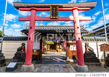 【奈良県】爽やかな青空が広がる奈良の御霊神社 118285764