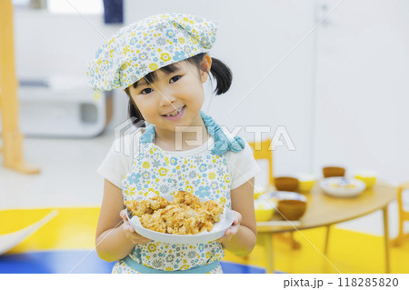 食育　調理実習イメージ 118285820