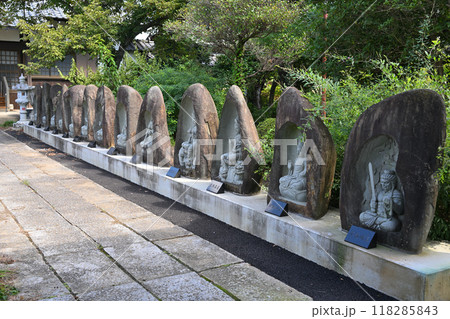 善福寺 13石仏像 川島町 善福寺 13石仏像 川島町 118285843