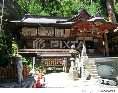 榛名神社の国祖社及び額殿（群馬県高崎市） 118289894