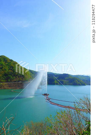 寒河江ダム　月山湖　大噴水　月山　西川町 118294477