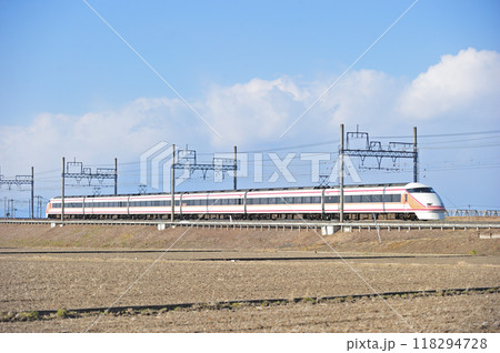 東武日光線 新古河ー栗橋 東武鉄道 100系 108F スペーシア 東武日光線 新古河ー栗橋 東武鉄道 100系 108F スペーシア 118294728