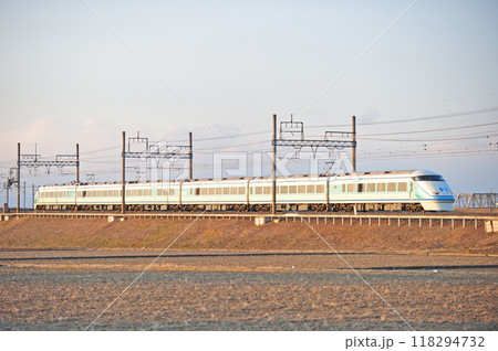 東武日光線 新古河ー栗橋 東武鉄道 100系 109F スペーシア 東武日光線 新古河ー栗橋 東武鉄道 100系 109F スペーシア 118294732