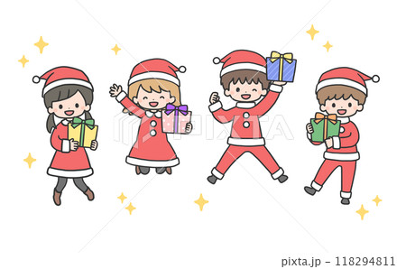 プレゼントを持ってジャンプするサンタコスチュームの子どもたち 118294811