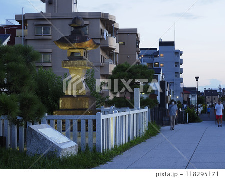 常夜灯公園・市川市指定有形重要文化財 常夜灯公園・市川市指定有形重要文化財 118295171