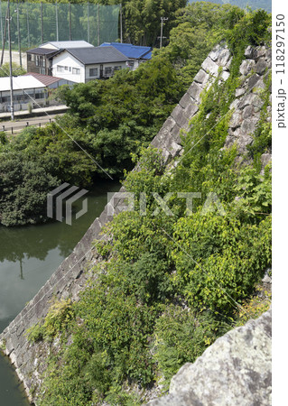 伊賀上野城(三重県)上から見た高石垣 伊賀上野城(三重県)上から見た高石垣 118297150