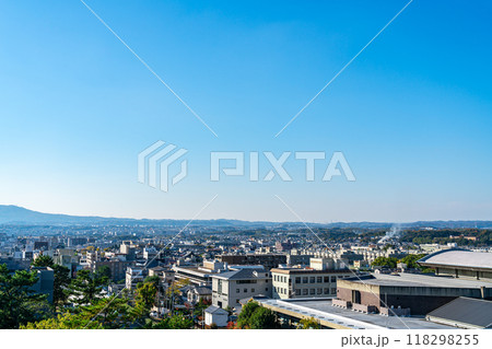 【奈良県】奈良県庁から見える奈良の街並み 【奈良県】奈良県庁から見える奈良の街並み 118298255