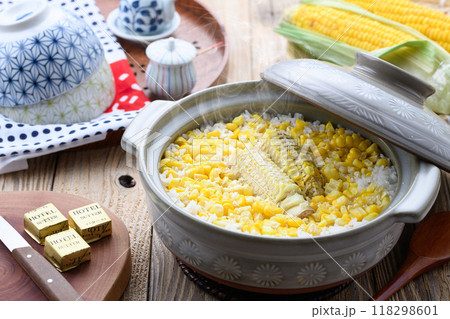 土鍋で炊いた とうもろこしご飯 118298601