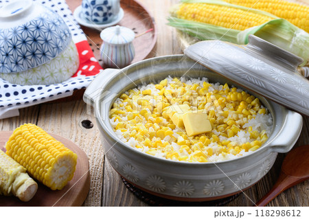 土鍋で炊いた とうもろこしご飯 118298612