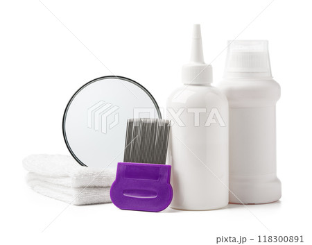 Cosmetic products, lice comb and magnifying glass isolated on white 118300891