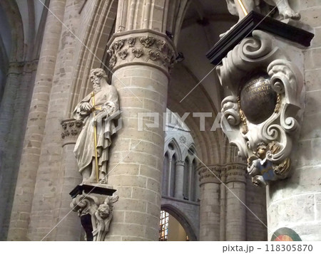サンミッシェル大聖堂（ブリュッセル/ベルギー）　列柱　 118305870